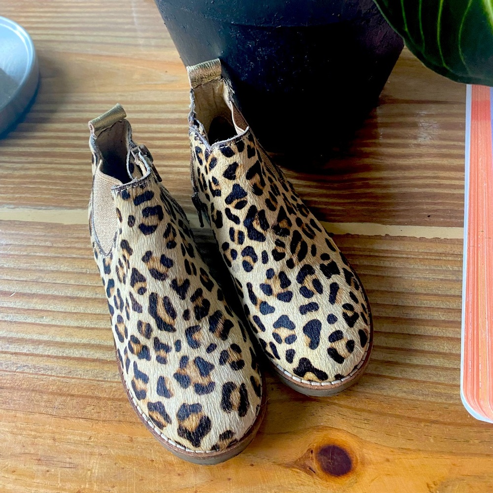 Mini Boden Chelsea Boots Tan Leopard Print 26